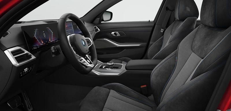 Gebraucht BMW 330e Comfort Edition 292 PS (214 kW) 2025 Rot Kombi