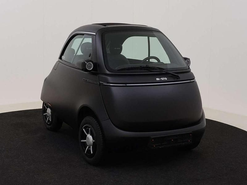 Second-hand Micro Microlino 11 kW (15 CP) 2024 Negru Hatchback