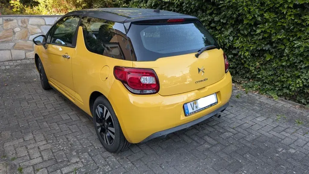 Gebraucht Citroën DS3 95 PS (69 kW) 2010 Gelb Kleinwagen