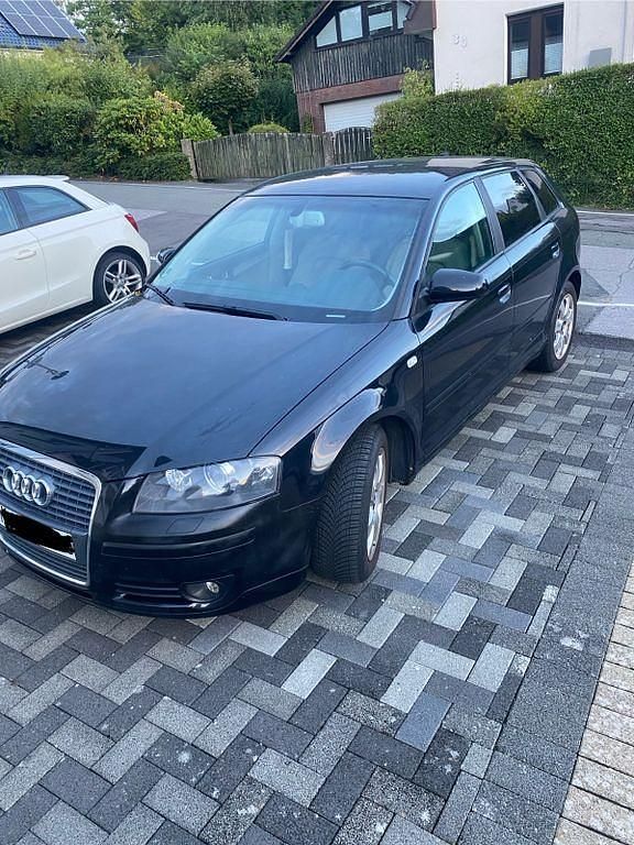 Schwarz Gebraucht 2006 Audi A3 Sportback Attraction Limousine | 2.799 € (Guter Preis) - Bild 1/4