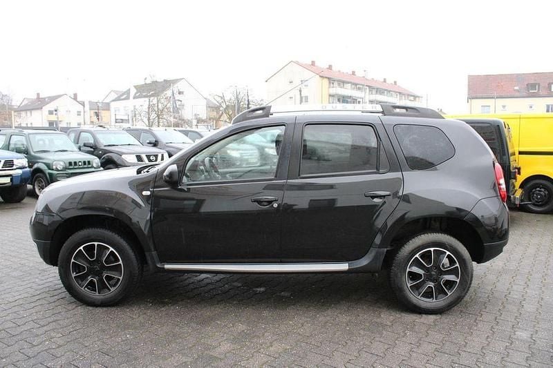 Gebraucht Dacia Duster Black Shadow 125 PS (91 kW) 2017 Schwarz (metallic) SUV