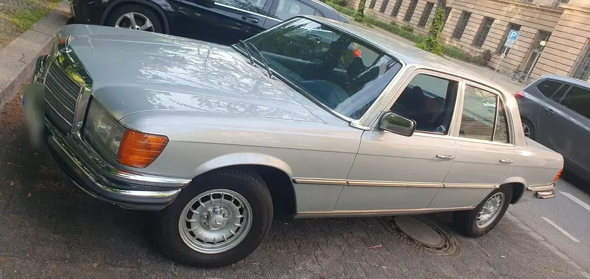 Gebraucht Mercedes 450 224 PS (164 kW) 1978 Silber Limousine