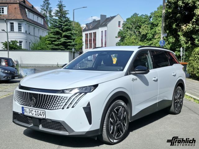 Gebraucht Peugeot 5008 Allure 136 PS (100 kW) 2024 Okenit weiß metallic (metallic) Van / Kleinbus