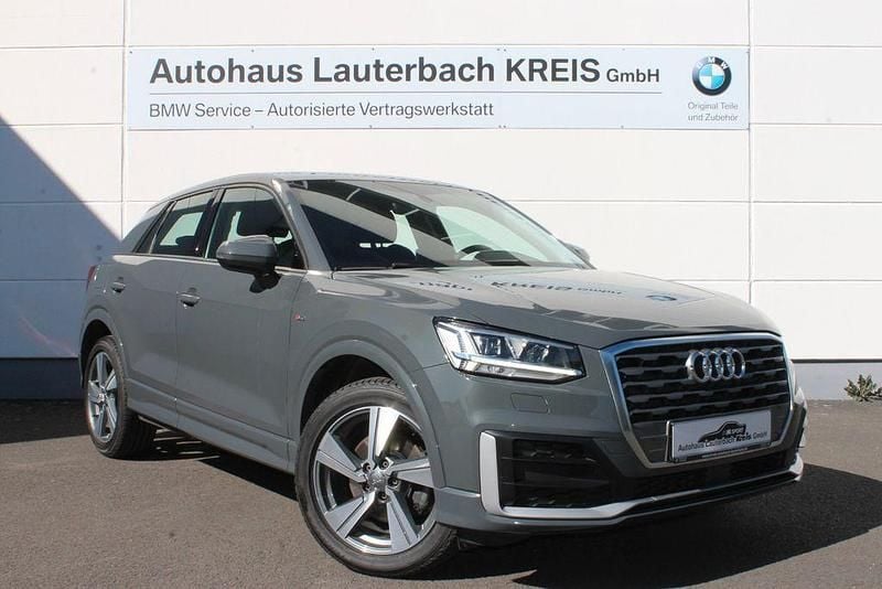 Gebraucht Audi Q2 S-Line 116 PS (85 kW) 2018 Grau SUV