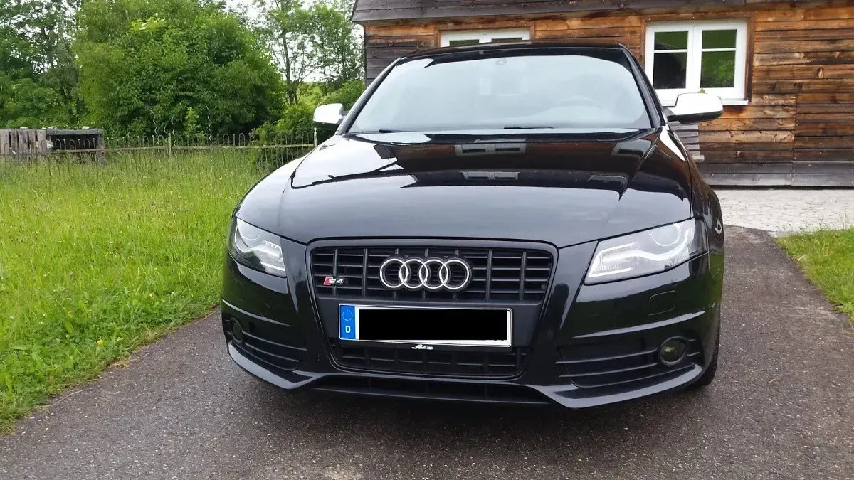 Second-hand Audi S4 333 CP (244 kW) 2010 Negru Berlinǎ