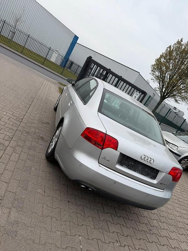 Usata Audi A4 140 CV (102 kW) 2006 Grigio Berlina