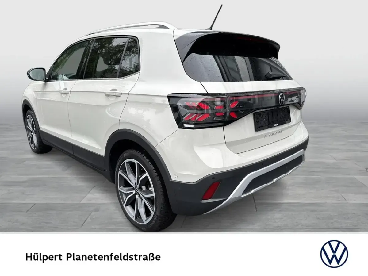 Gebraucht VW T-Cross Beats 116 PS (85 kW) 2024 Ascotgrau SUV