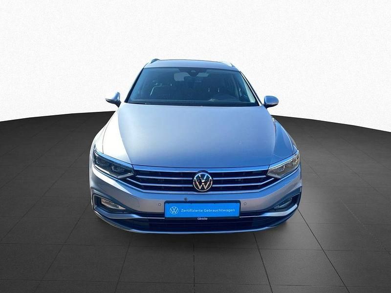 Gebraucht VW Passat Alltrack 200 PS (147 kW) 2023 Silber Kombi