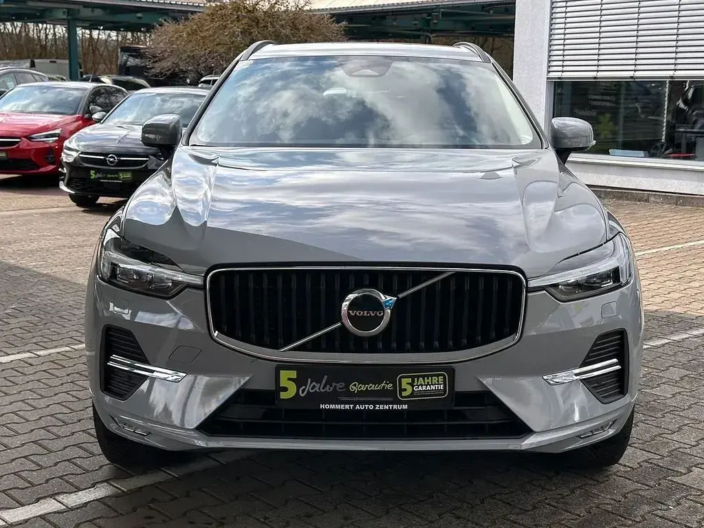 Gebraucht Volvo XC60 Core 250 PS (183 kW) 2024 Grau SUV