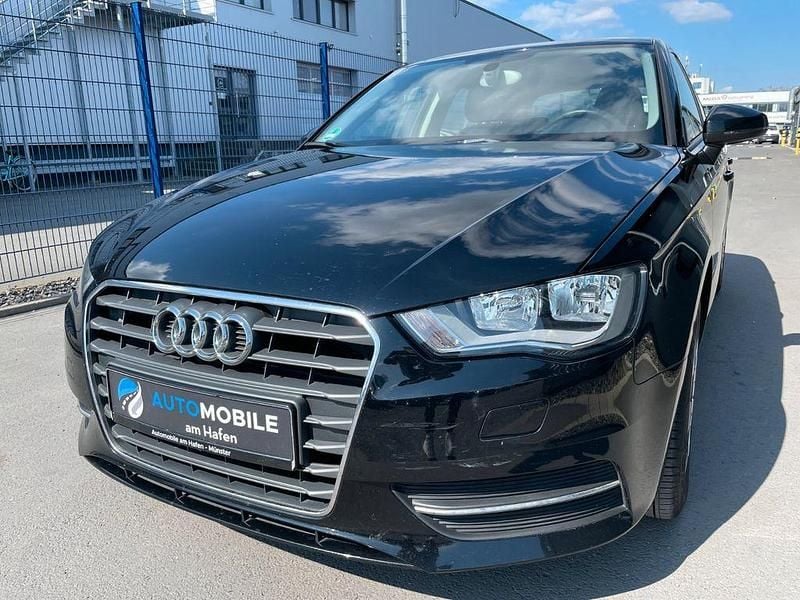 Gebraucht Audi A3 Ambiente 110 PS (80 kW) 2015 Schwarz Limousine