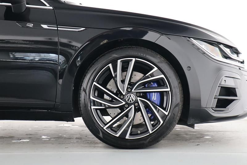 Gebraucht VW Arteon R 320 PS (235 kW) 2022 Deep black perleffekt Limousine