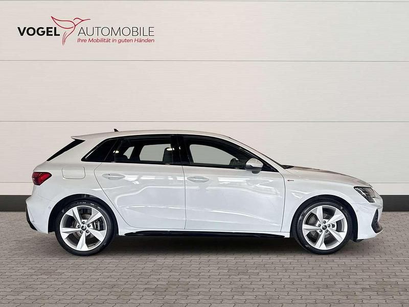 Gebraucht Audi A3 S-Line 150 PS (110 kW) 2025 Gletscherweiss metallic Limousine