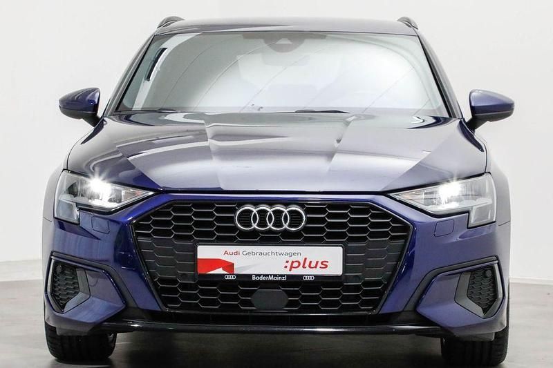 Gebraucht Audi A3 Advanced 116 PS (85 kW) 2022 Navarrablau metallic Limousine
