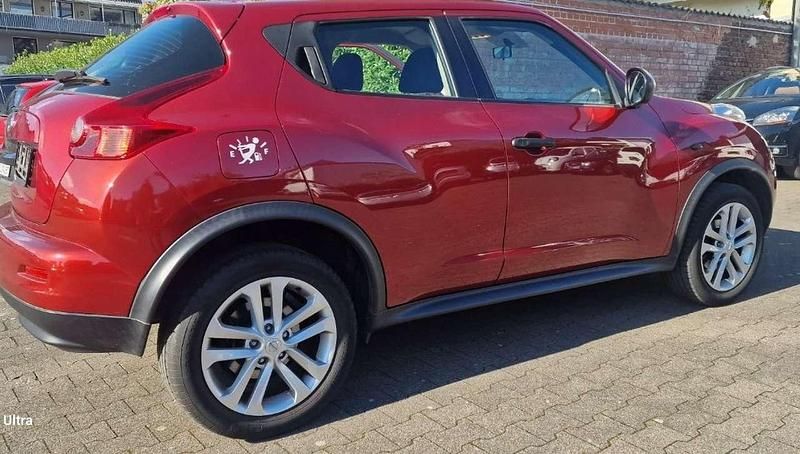 Gebraucht Nissan Juke Acenta 117 PS (86 kW) 2011 Rot SUV