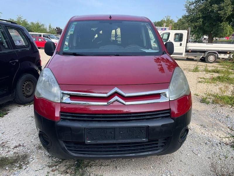 Gebraucht Citroën Berlingo 75 PS (55 kW) 2011 Rot Van / Kleinbus