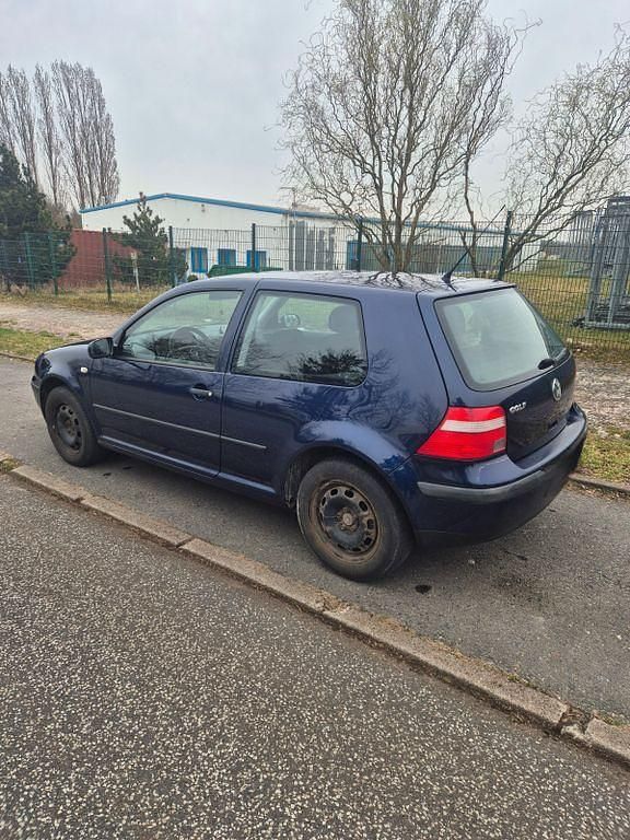 Gebraucht VW Golf IV Edition 75 PS (55 kW) 2002 Blau Limousine