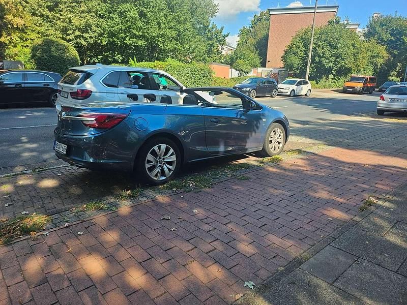 Gebraucht Opel Cascada 165 PS (121 kW) 2013 Blau Cabrio