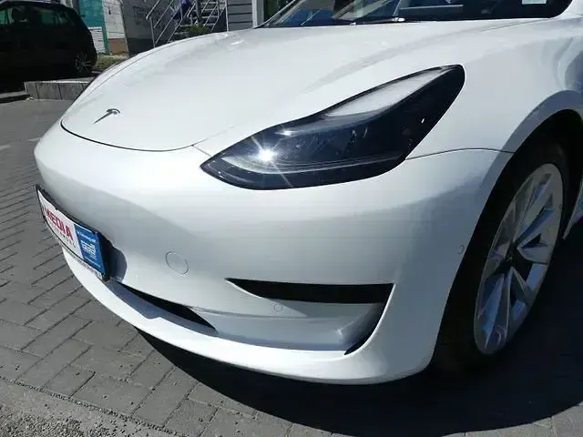 Gebraucht Tesla Model 3 RWD 239 kW (325 PS) 2022 Weiß Limousine
