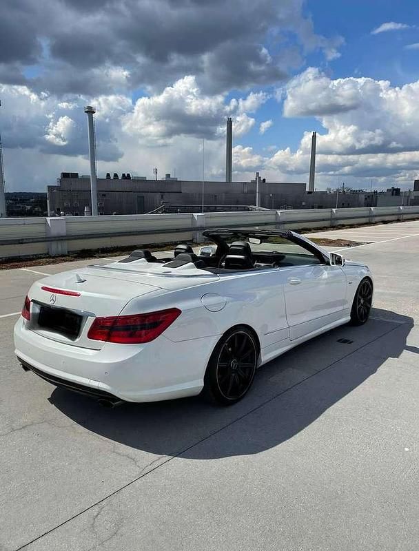 Gebraucht Mercedes E350 231 PS (169 kW) 2010 Weiß Cabrio