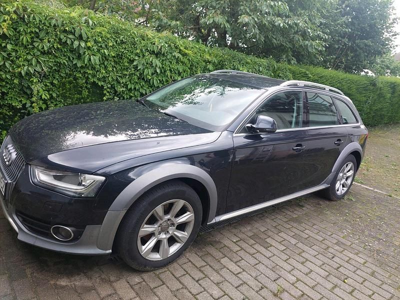 Blau Gebraucht 2013 Audi A4 Allroad Kombi | 11.500 € (Fairer Preis) - Bild 1/4