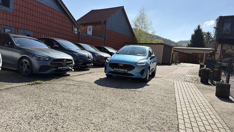 Gebraucht Ford Fiesta 75 PS (55 kW) 2022 Boundless blue Kleinwagen