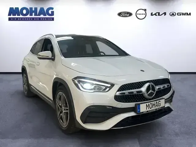 Gebraucht Mercedes GLA250 224 PS (164 kW) 2021 Silber SUV