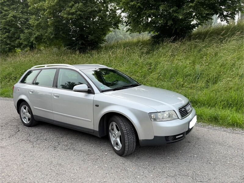 Silber Gebraucht 2002 Audi A4 Kombi | 1.300 € (Fairer Preis) - Bild 1/4