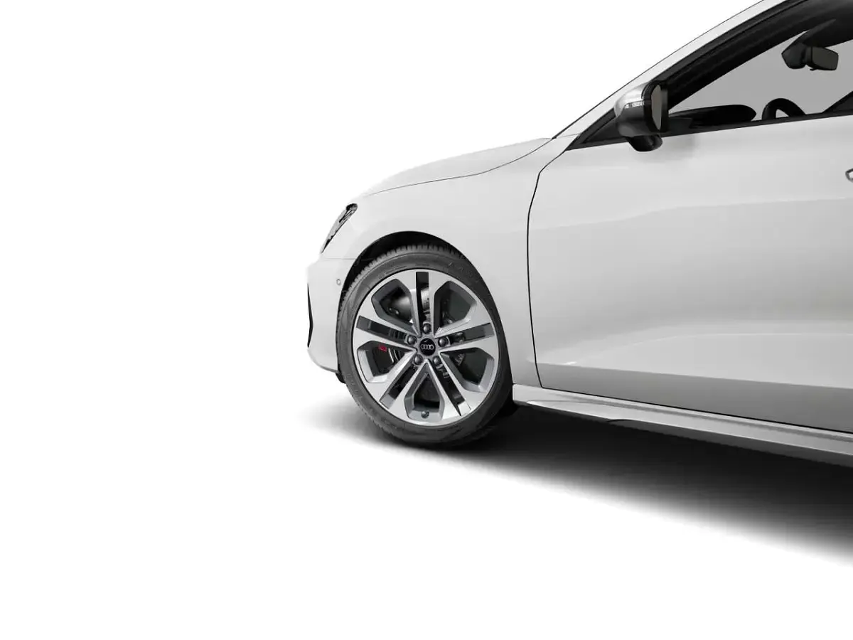 Gebraucht Audi S3 Ambiente 333 PS (244 kW) 2025 Arkonaweiß Limousine