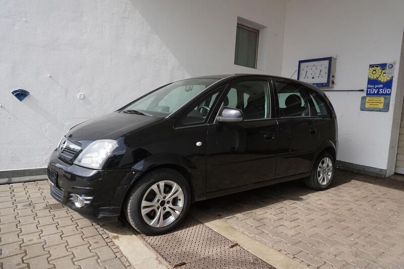 Saphirschwarz mi2 Gebraucht 2009 Opel Meriva Van / Kleinbus | 2.995 € (Teuer) - Bild 1/4