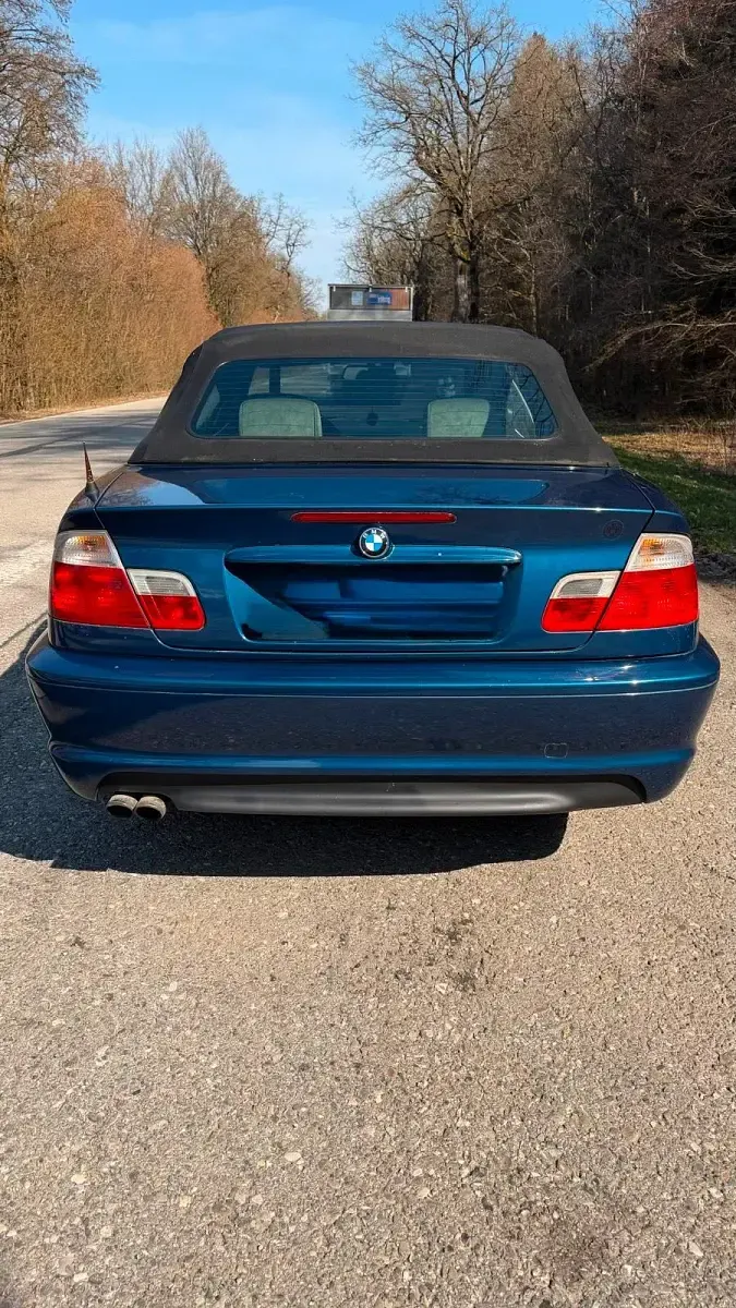 Gebraucht BMW 320 Cabriolet 170 PS (125 kW) 2001 Blau Cabrio