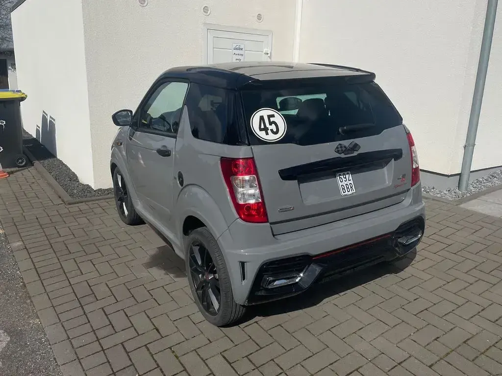 Gebraucht Ligier JS50 2023 Grau Kleinwagen