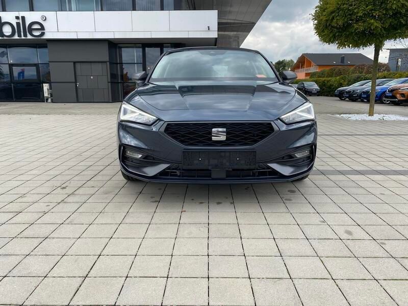 Gebraucht Seat Leon FR 150 PS (110 kW) 2020 Magnetic grau metallic/grau Limousine