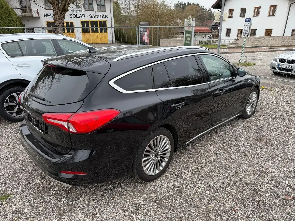 Gebraucht Ford Focus Vignale 150 PS (110 kW) 2020 Schwarz Kombi