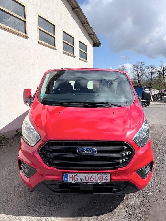Gebraucht Ford Transit Custom Trend 105 PS (77 kW) 2019 Rot Van / Kleinbus