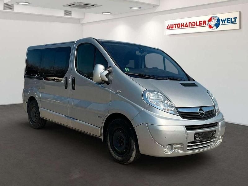 Gebraucht Opel Vivaro Cosmo 145 PS (106 kW) 2008 Silber Van / Kleinbus