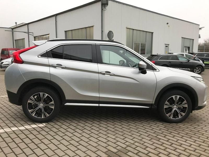 Gebraucht Mitsubishi Eclipse Cross Diamant Edition 163 PS (119 kW) 2020 Silber SUV