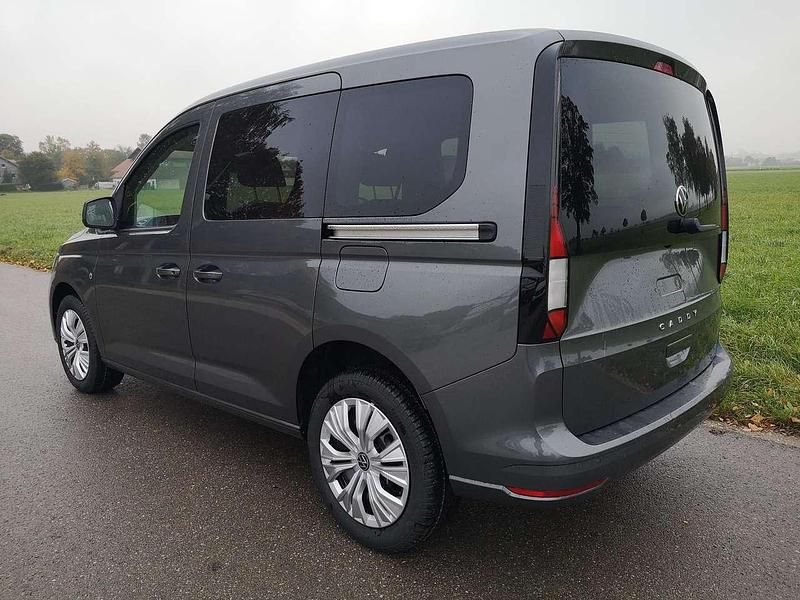 Neu VW Caddy Basis 102 PS (75 kW) 2026 Indiumgrau metallic Van / Kleinbus