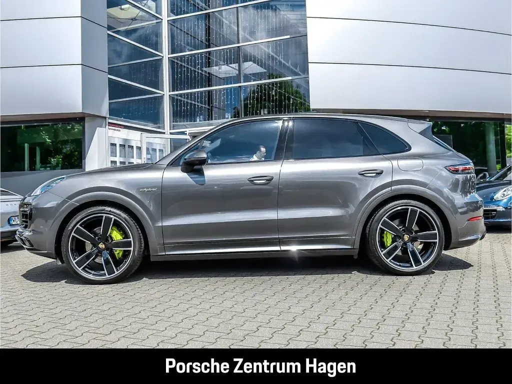 Używany Porsche Cayenne 462 KM (339 kW) 2021 Szary SUV