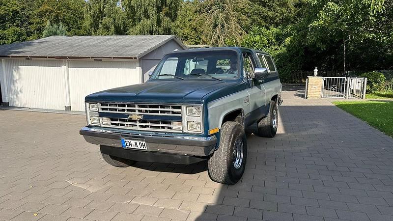 Blau Gebraucht 1988 Chevrolet Blazer SUV | 16.500 € - Bild 1/4