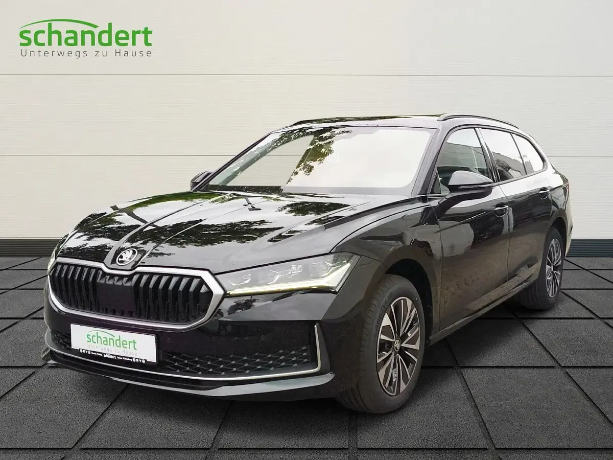 Gebraucht Skoda Superb Selection 150 PS (110 kW) 2024 Kombi