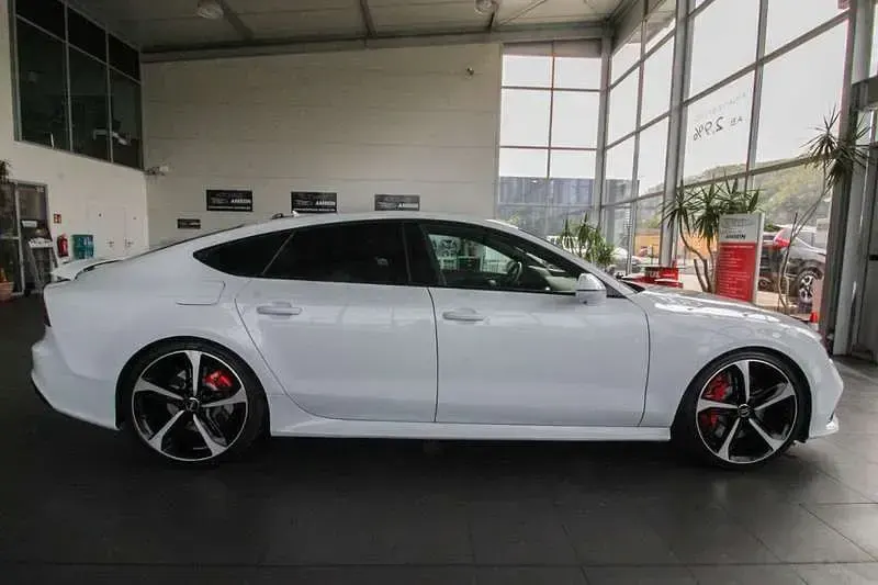Gebraucht Audi RS7 Sport 560 PS (411 kW) 2014 Weiß Kleinwagen