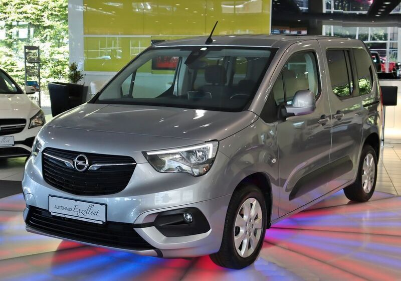 Grau Gebraucht 2022 Opel Combo Life Elegance Van / Kleinbus | 16.700 € (Fairer Preis) - Bild 1/4