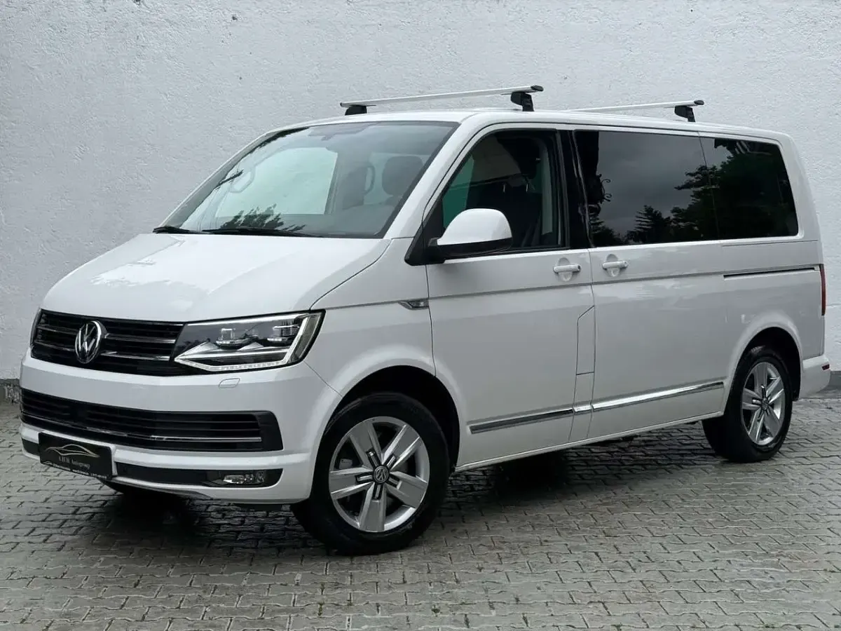 Gebraucht VW Multivan 199 PS (146 kW) 2019 Weiß Van / Kleinbus