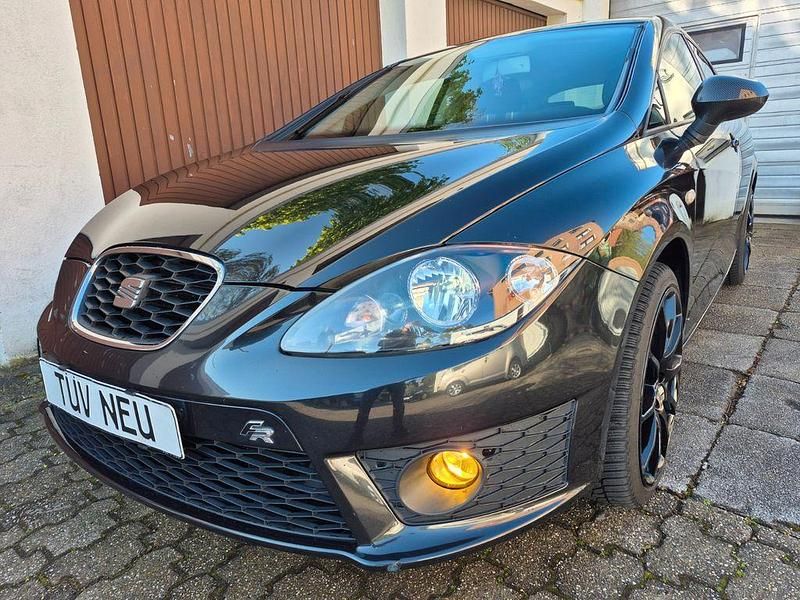 Second-hand Seat Leon FR 211 CP (155 kW) 2011 Negru Hatchback