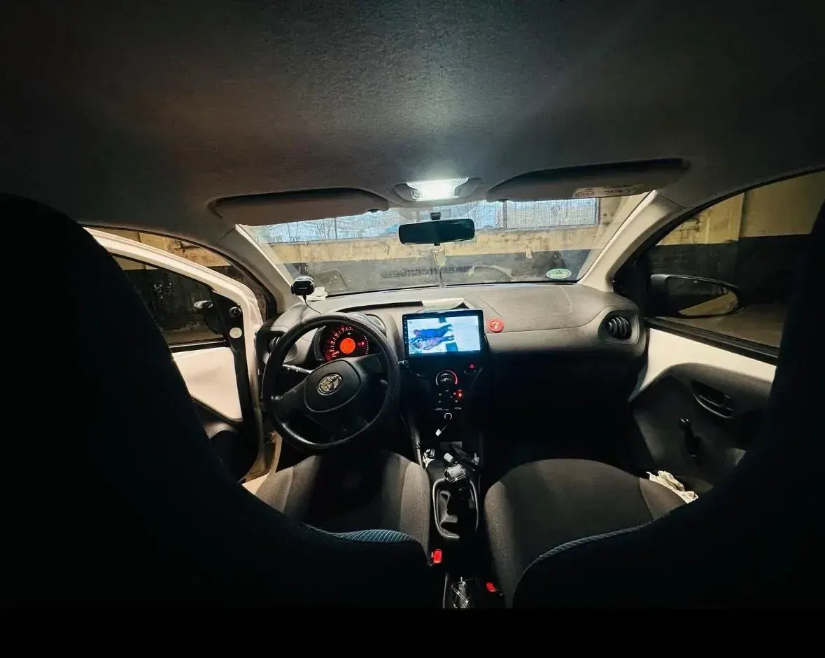Gebraucht Toyota Aygo 72 PS (52 kW) 2019 Weiß Kleinwagen