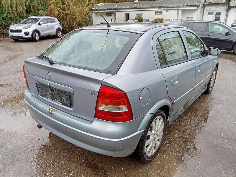 Gebraucht Opel Astra 84 PS (61 kW) 2004 Grau Limousine