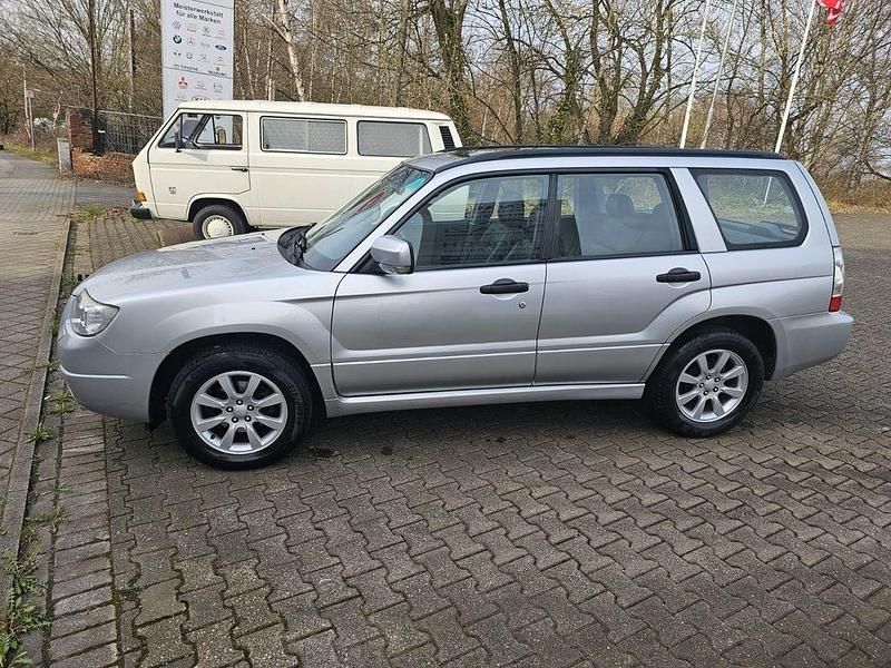 Gebraucht Subaru Forester Active 158 PS (116 kW) 2007 Silber SUV