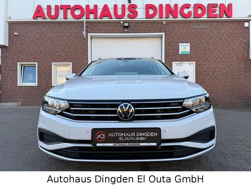 Gebraucht VW Passat Business 150 PS (110 kW) 2023 Weiß Kombi