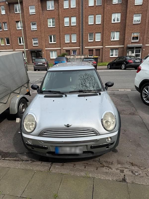 Usado Mini Cooper 90 HP (66 kW) 2004 Prateado Citadino