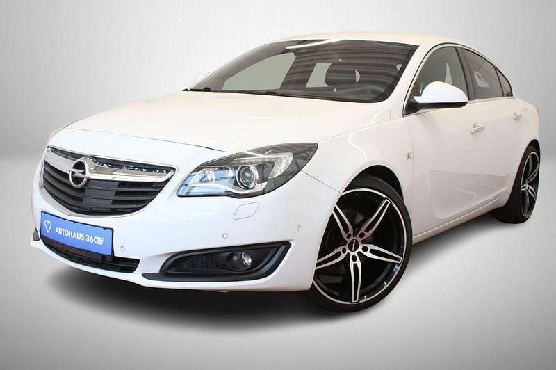 Schneeweiss/summitwhite/arctic Gebraucht 2016 Opel Insignia Business Limousine | 10.990 € (Fairer Preis) - Bild 1/4